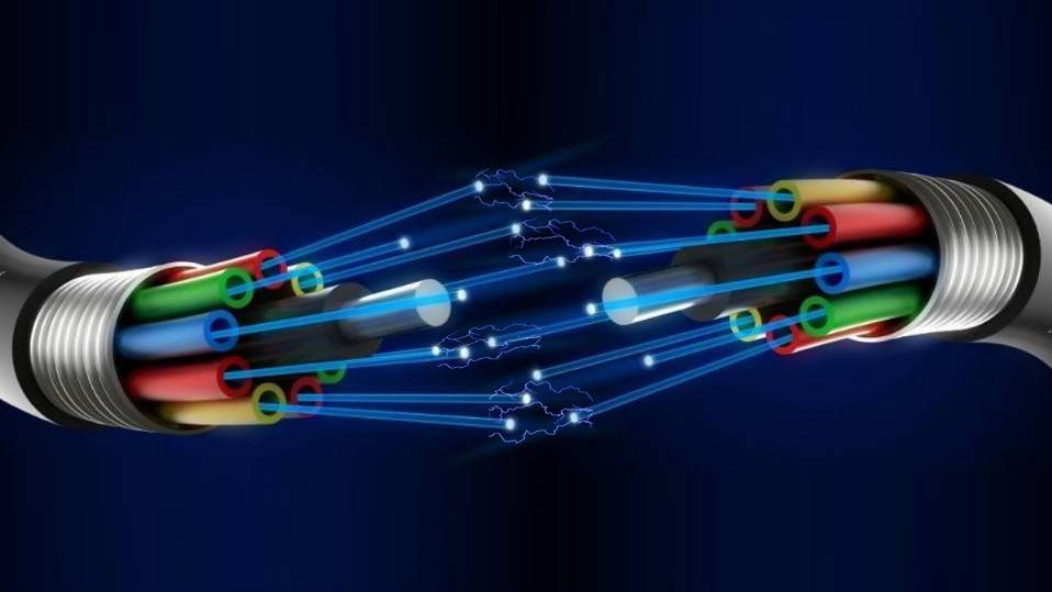 Fiber optik ek